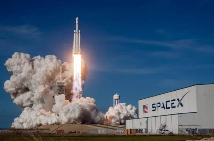 Маск анонсував запуск орбітальних дата-центрів SpaceX наприкінці 2027 року