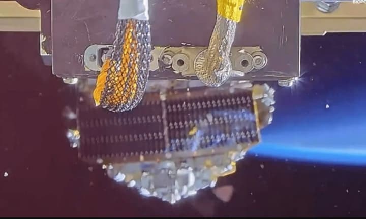 Russia may lose two more «Rassvet-3» satellites due to problems with a Starlink analogue