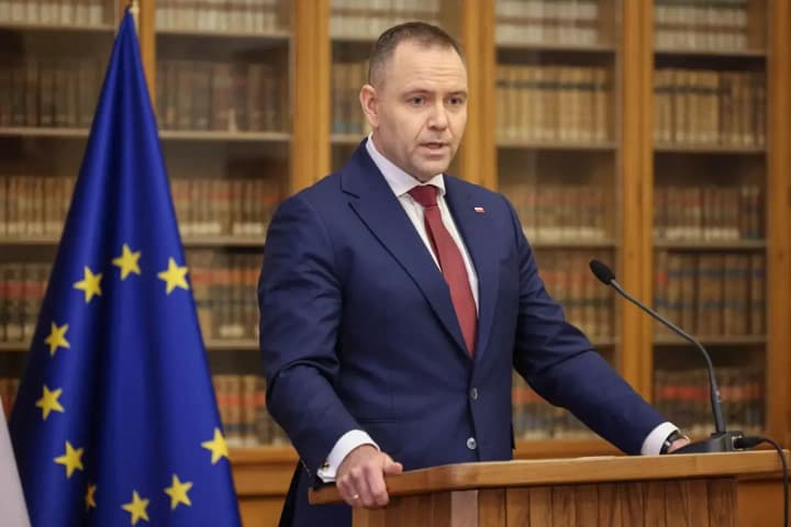 Президент Польши Навроцкий не планирует ехать в Киев в ближайшие месяцы