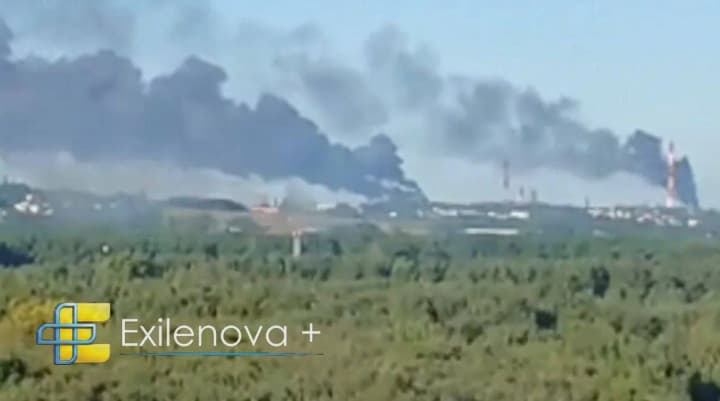 Military struck the Yaroslavl oil refinery using FP-1 drones - Fire Point