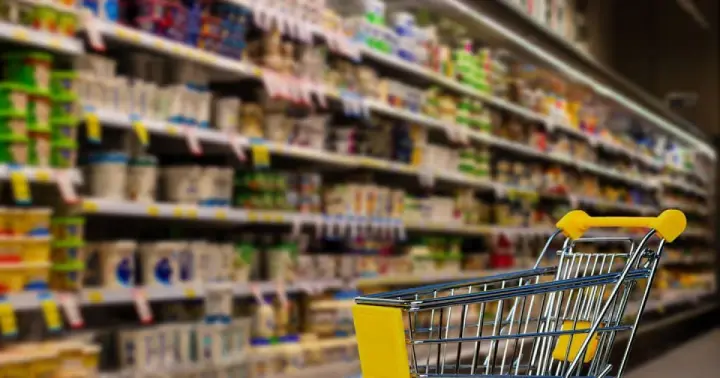 ATB introduces limits, while "Silpo" does not: what is happening with food sales in Ukraine