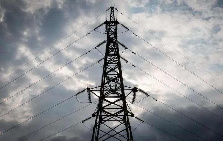 рф атакувала енергетику, у Миколаєві та області понад 300 тисяч знеструмлених