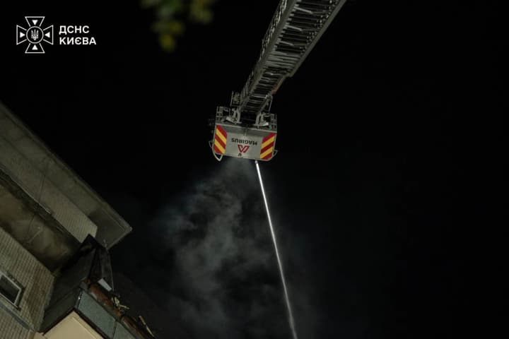 Дворічна дитина загинула у Києві внаслідок російської атаки, 5 людей постраждали