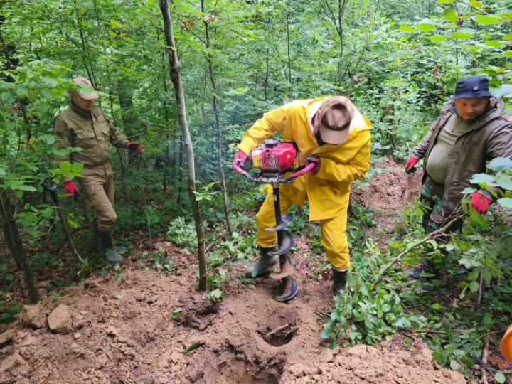 Польща дозволила Україні провести пошукові роботи на Холмщині