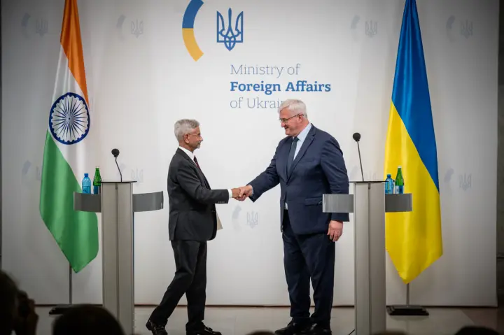 “Війну не буде вирішено через купівлю чи некупівлю нафти” - глава МЗС Індії