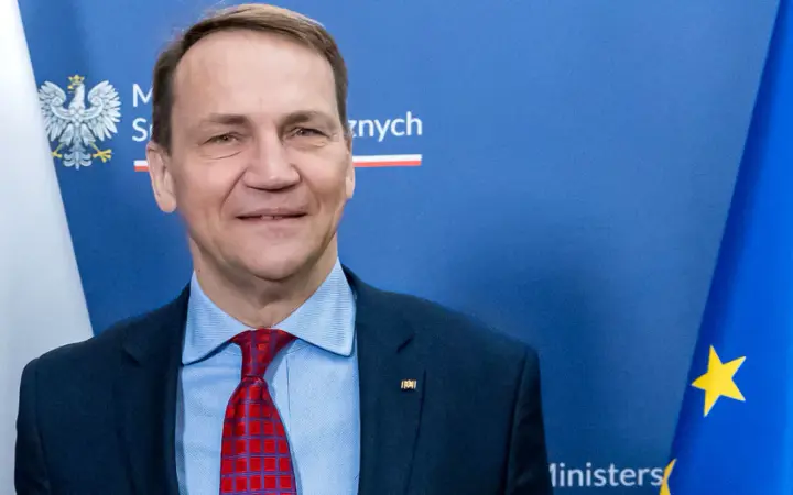 Польща закликала ЄС вислати значну частину російських дипломатів
