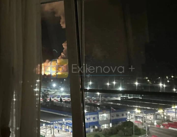 Під cочі після атаки спалахнула пожежа в районі російського дивізіону ППО