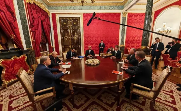 "Київський режим перестав приховувати свою сутність, перезахоронюючи нацистів": путін "відверто" поговорив з Віткоффом і Кушнером