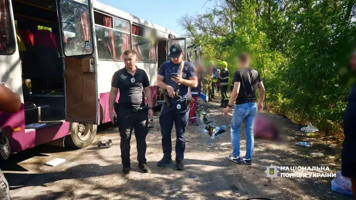 Масштабное ДТП под Одессой: погибли две женщины, еще 25 человек пострадали