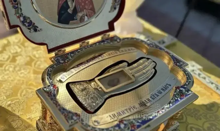 The Russian Orthodox Church transported the relics of Dmitry Donskoy to the front in order to "help achieve victory over the enemy"