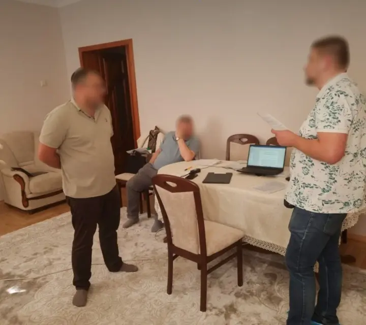 Требовала 75 000 евро и ещё 1,8 млн грн: заместительницу начальницы Тернопольской областной налоговой подозревают в получении взятки