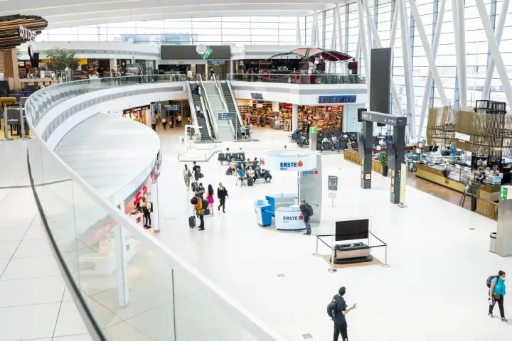 A Drunk Passenger Brutally Beat an Airport Employee in Berlin After Being Denied Boarding