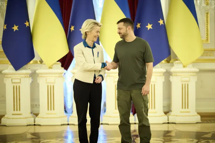 Зеленський і фон дер Ляєн обговорили проблему з фінансуванням української оборони і домовилися про зустріч у Нью-Йорку
