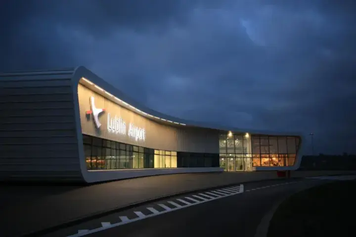 In Poland, airports have suspended operations for the third consecutive day amid Russian attacks on Ukraine