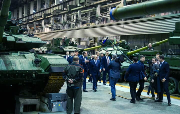 The war is exhausting Russia’s economy – the budget deficit is growing, reserves are dwindling, and debt is becoming more expensive – AP