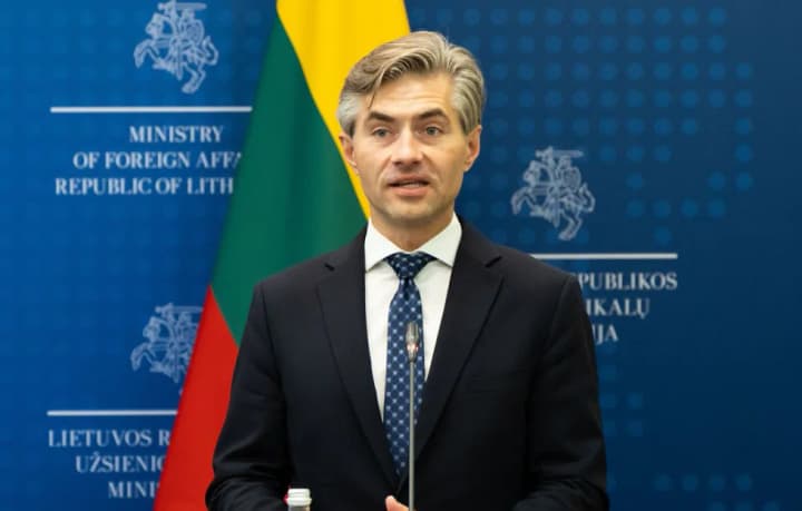 Литва располагает разведданными о возможных гибридных атаках России против союзников Украины