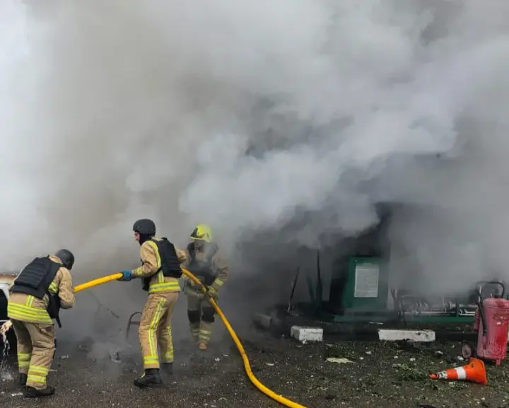 На Житомирщині росіяни вдарили по АЗС на міжнародній трасі