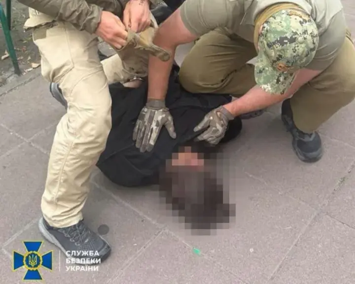 У Києві затримали кілерку фсб, яка готувала замах на російського опозиціонера