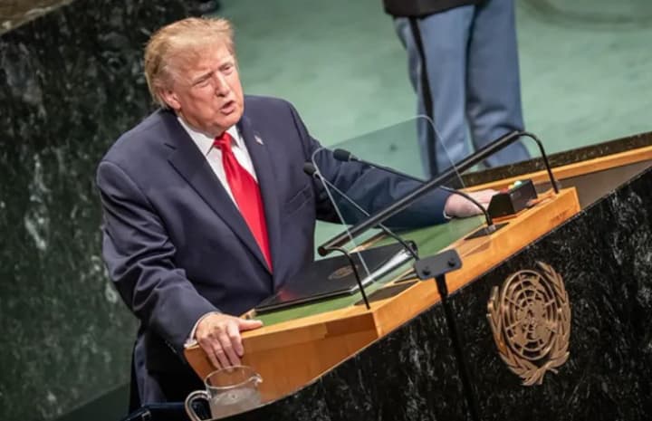 Trump threatened to "destroy" Iran if negotiations fail