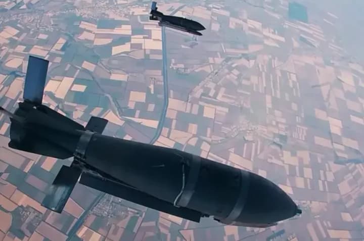 What is a guided aerial bomb: range, speed, and countermeasures