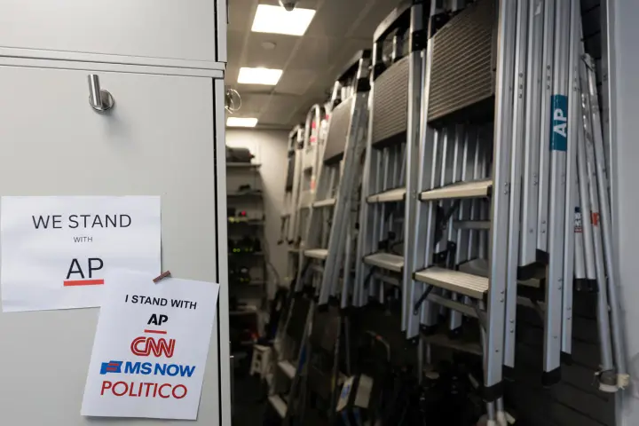 Журналістів Politico та MS NOW не пустили до Білого дому всупереч рішенню суду