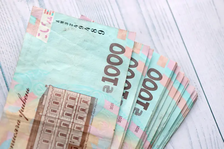 In Ukraine, the additional payment for teachers in frontline areas has been retained — how much educators will receive
