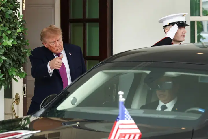 "Експерт із каменю" і "чудова зустріч" - Трамп поділився першими враженнями після зустрічі із Сі у Білому домі