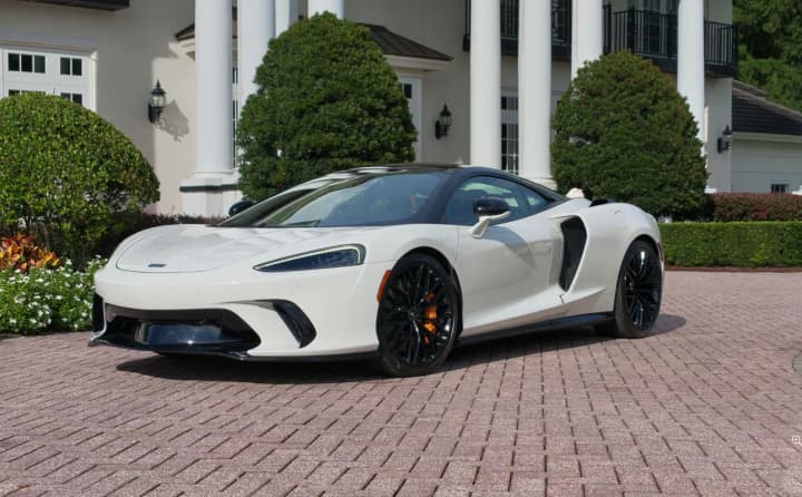 "Самый дешёвый" McLaren оказался одним из самых практичных суперкаров на рынке
