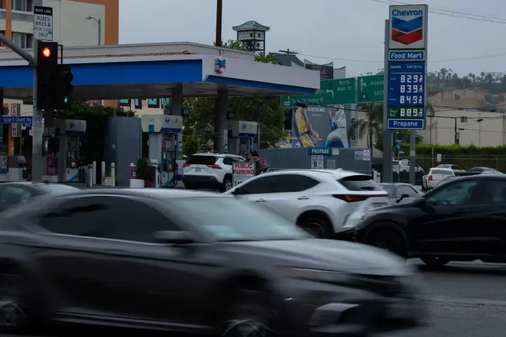 The White House may introduce tax breaks on "red" diesel to lower fuel prices - media