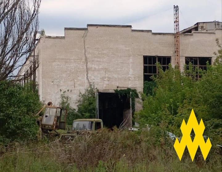 "АТЕШ" розвідав склад боєприпасів росіян на окупованій Луганщині та передав координати для ЗСУ