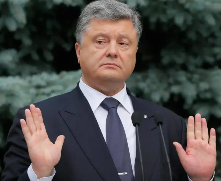 Poroshenko could have stopped Russia back in Crimea, but he was a greedy businessman — he traded with the Russian Federation and courted Putin — Stetskiv