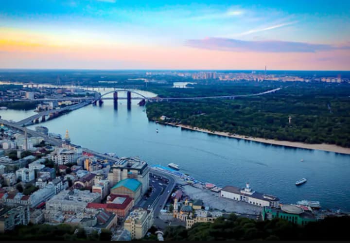 In Kyiv, construction of backup crossings over the Dnipro will begin, and in the future, even a tunnel under the river is being considered