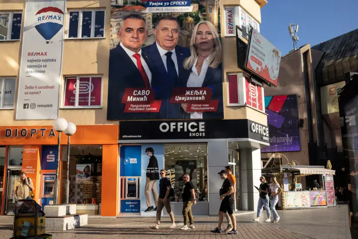 Elections have begun in Bosnia, the results of which could affect the country's bid to join the EU