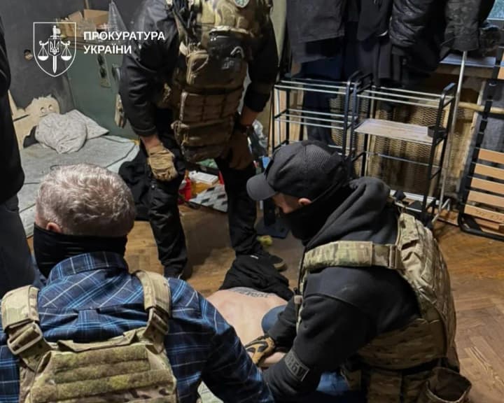 У Києві у спільній з ФБР операції затримали адміна Telegram-каналу - у чому підозрюють