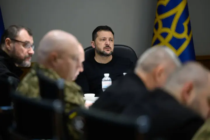Zelenskyy held a meeting of the Supreme Commander-in-Chief’s Staff on October 6: tasks regarding electronic warfare, sanctions, and long-range strikes were identified