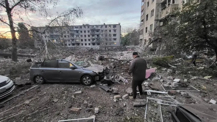 Ракетна атака на Кременчук: уражено житлові будинки та підприємство