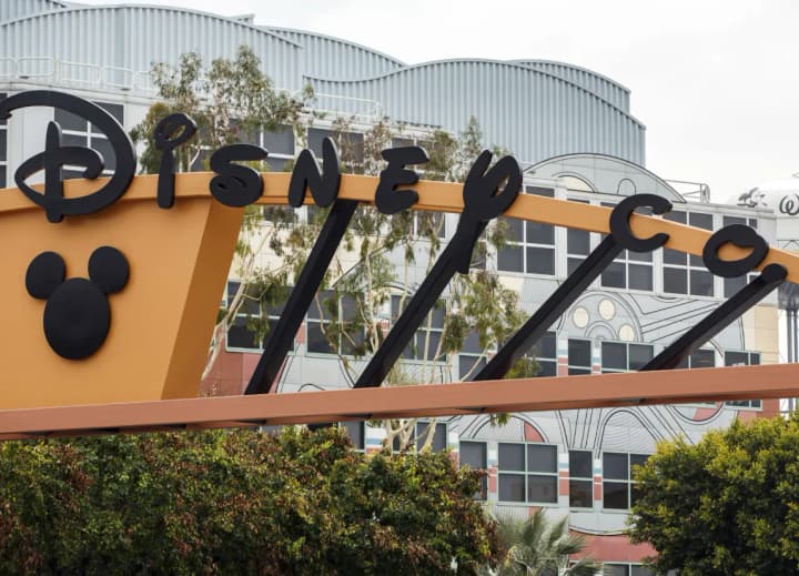 Disney is preparing an IMAX competitor and is in talks with Hollywood’s biggest film studios