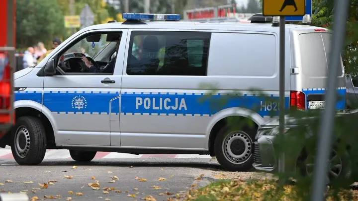 У Польщі затримали 76 осіб після нападів у навчальних закладах