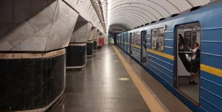 Train service and escalator operations in the Kyiv Metro have been temporarily suspended due to a loss of power