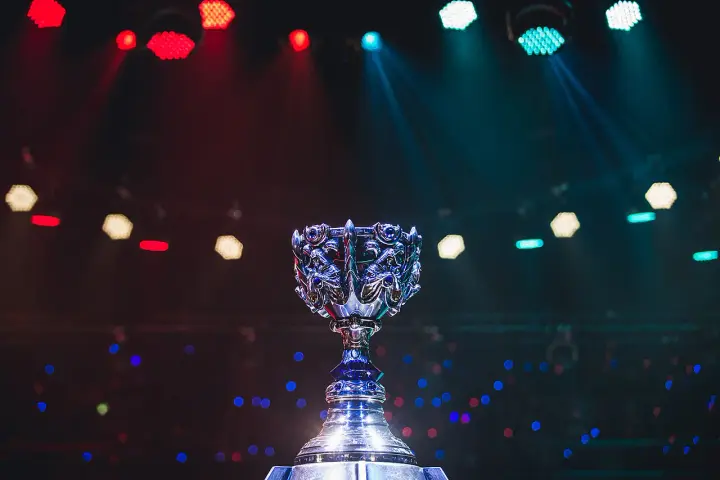 19 команд, 30 днів, один переможець - у четвер у США стартує ЧС з League of Legends