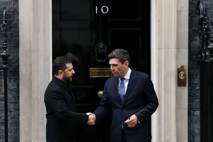 The British prime minister said he would "try to restore relations" between Ukraine and the United States