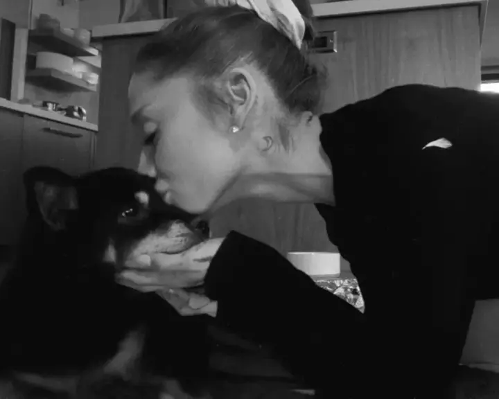 "I will miss you every day" — Ariana Grande mourns the death of her 17-year-old dog Coco
