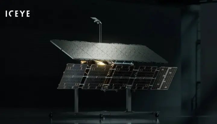 How did it happen that a Russian satellite nearly collided with ICEYE, which gathers intelligence for the Armed Forces of Ukraine
