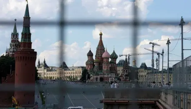 russia is ready to resume talks on Ukraine in a trilateral format in November — the Kremlin