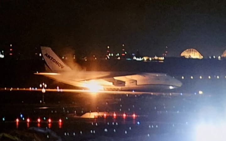 The Ukrainian An-124 "Ruslan" aircraft caught fire while landing in Japan