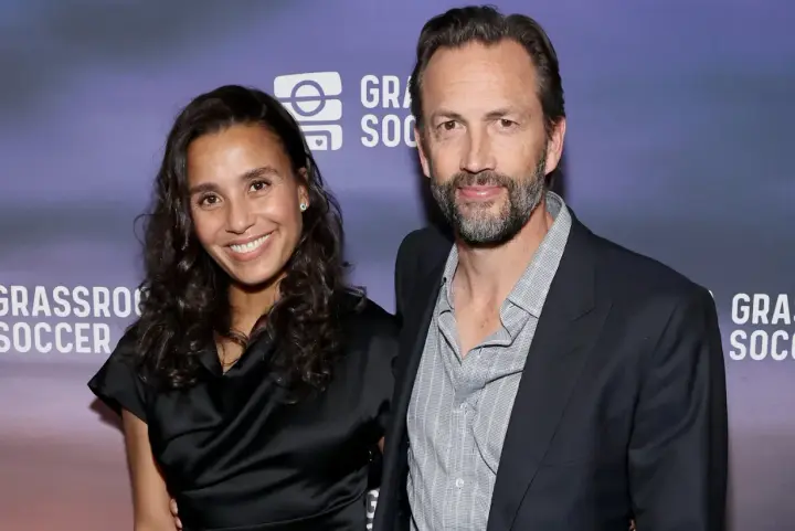 The former television-presenter couple whose romance caused a scandal have announced their engagement to each other