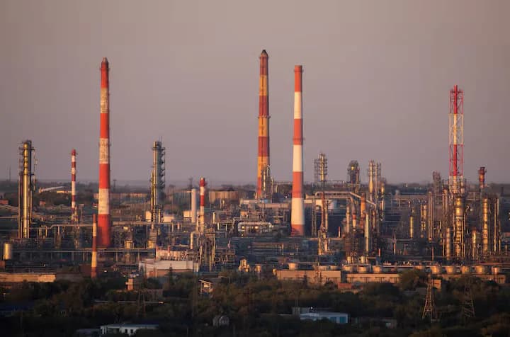 Russian oil refineries ramp up diesel production after deal with the US - Reuters
