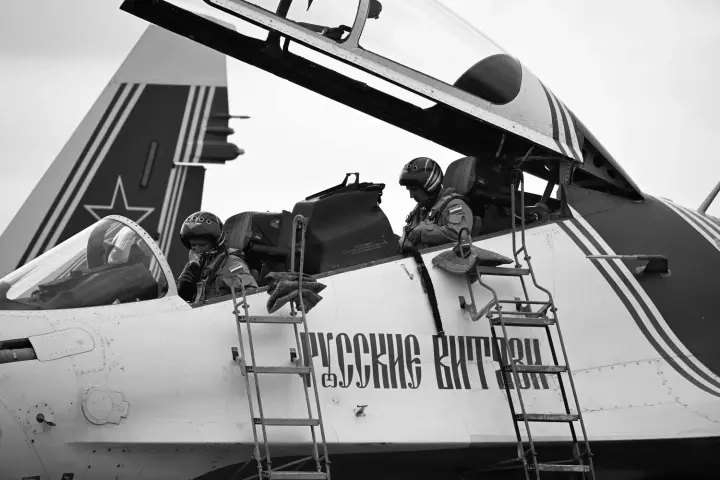 В россии подтвердили гибель двух пилотов Су-30 после полёта 21 октября