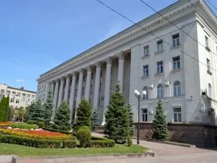 cholovik-vlashtuvav-sutichku-z-deputatom-u-miskradi-kropivnitskogo