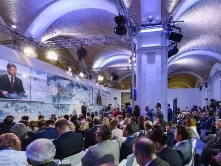 krim-peretvoryuyetsya-v-kontstabir-prezident